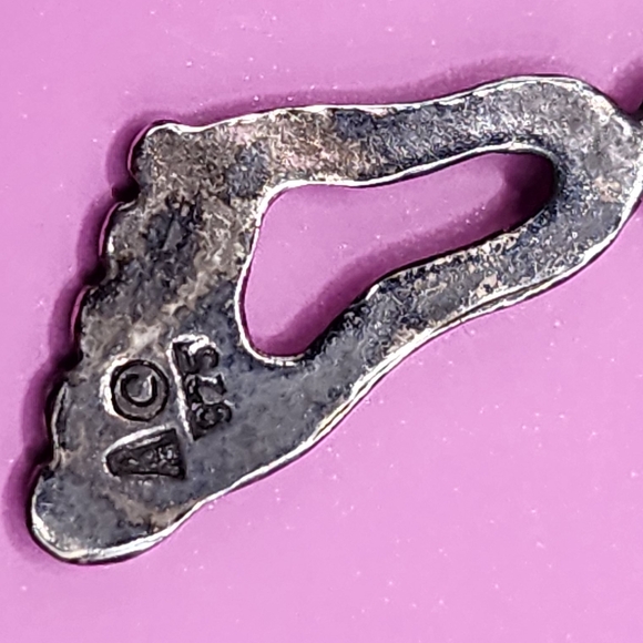Vintage charm for charm bracelet. Foot/Footprint. Sterling Silver. - Picture 4 of 4